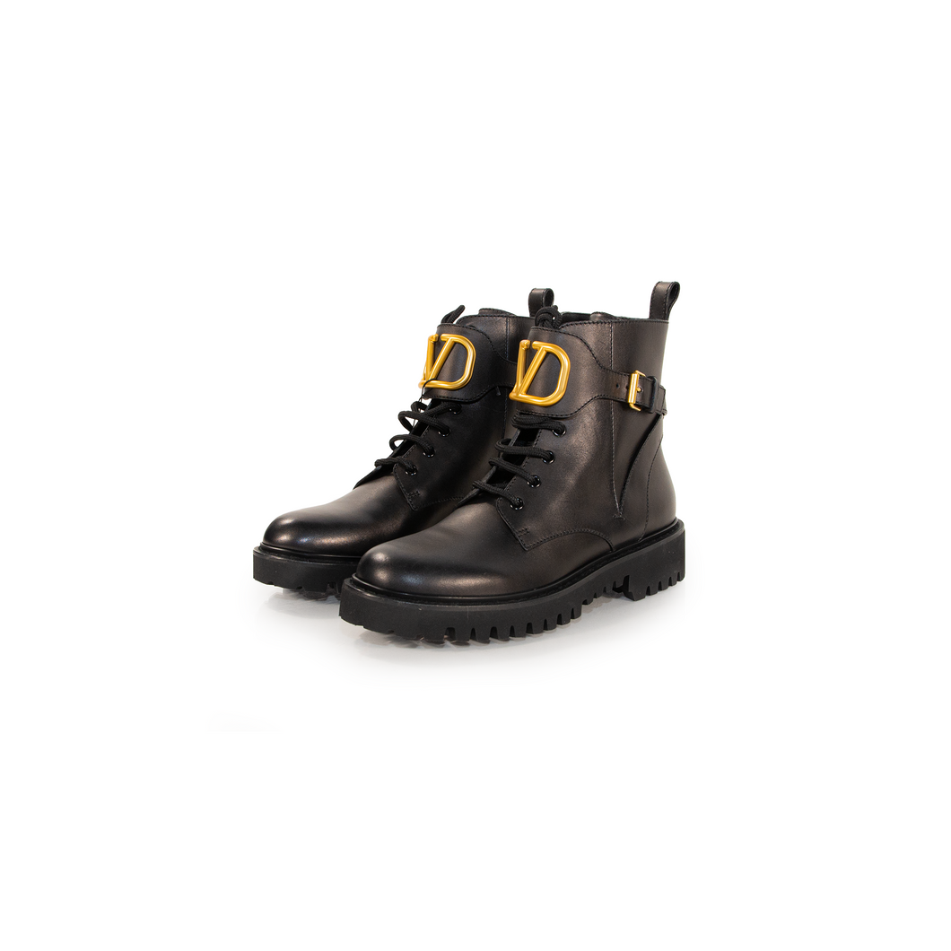 VLOGO BOOTS