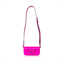 Cargar imagen en el visor de la galería, VLOGO SHOULDER BAG
