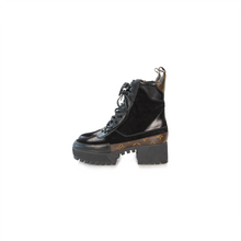 Cargar imagen en el visor de la galería, DESERT BOOTS
