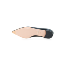 Cargar imagen en el visor de la galería, STUDDED FLATS
