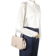 Cargar imagen en el visor de la galería, CARRY CHIC FLAP
