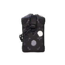 Cargar imagen en el visor de la galería, SOFT TRUNK X YAYOI KUSAMA
