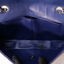 Cargar imagen en el visor de la galería, EAST WEST FLAP
