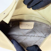 Cargar imagen en el visor de la galería, SHOULDER BAG
