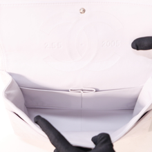 Cargar imagen en el visor de la galería, 2.55 REISSUE
