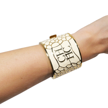 Cargar imagen en el visor de la galería, CUFF BRACELET
