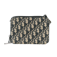 Cargar imagen en el visor de la galería, CAMERA BAG
