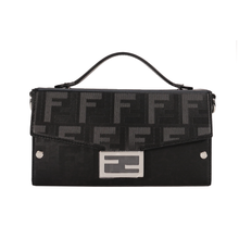 Cargar imagen en el visor de la galería, BAGUETTE SOFT TRUNK
