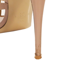 Cargar imagen en el visor de la galería, ROCKSTUD SANDALS
