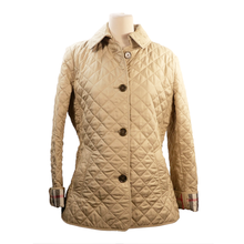 Cargar imagen en el visor de la galería, QUILTED JACKET

