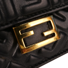 Cargar imagen en el visor de la galería, BAGUETTE WALLET ON CHAIN
