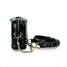 Cargar imagen en el visor de la galería, ROCKSTUD CROSSBODY
