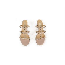 Cargar imagen en el visor de la galería, ROCKSTUD SANDALS
